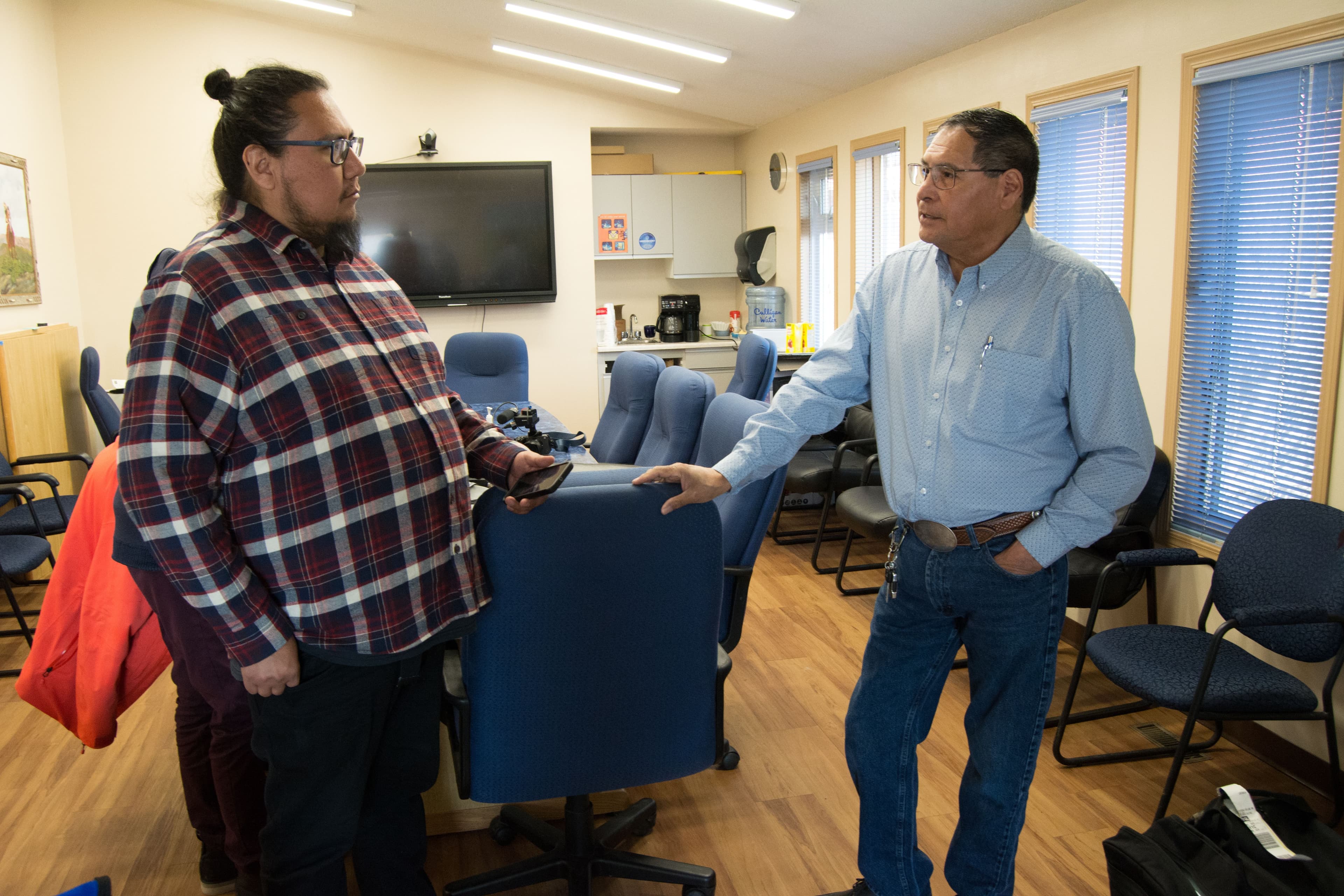 Damien with Blood Tribe councilor Travis Plaited Hair for #skoden. Photo credit: Arnell Tailfeathers.
